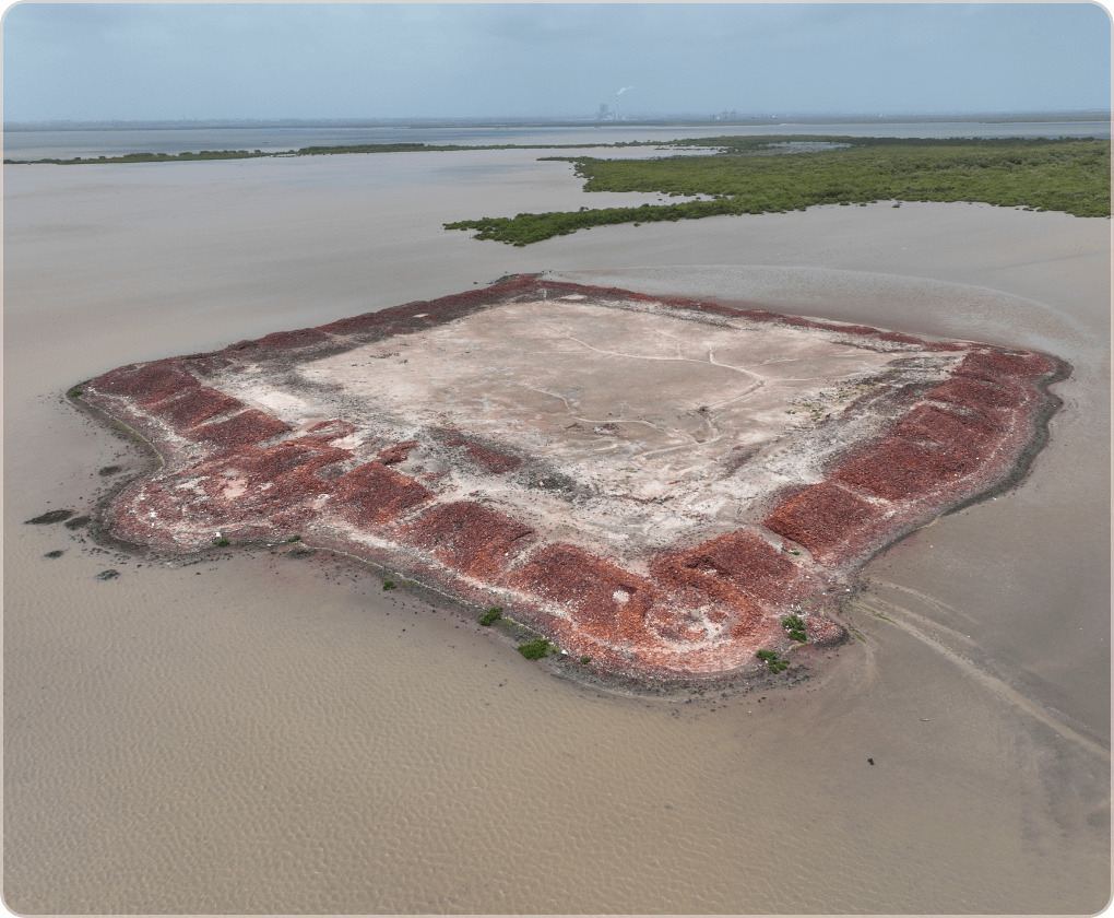 Ratukot partially-submerged on Muchaq Island